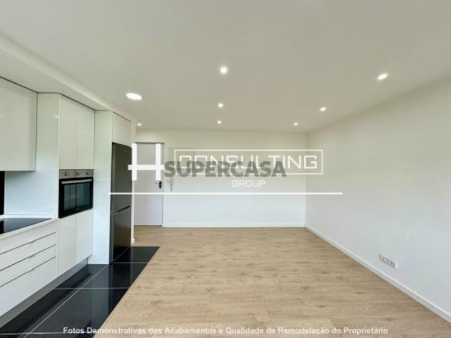 Casa venda em Villa Park, Amadora