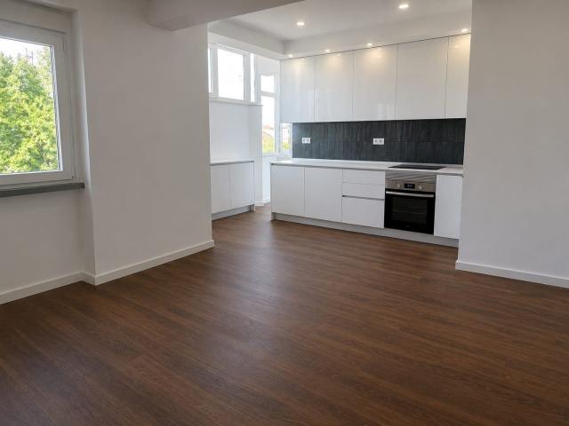 Apartamento venda em Amadora, Lisboa