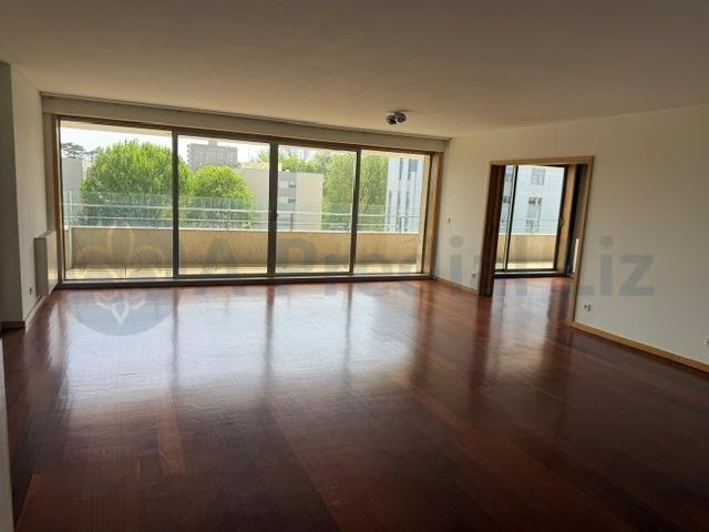 Duplex venda em Porto, Lordelo Do Ouro