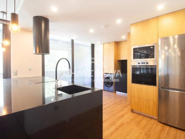 Apartamento venda em Monte Pedral, Porto