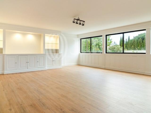 Apartamento alugar em Bairro do Rosário, Cascais