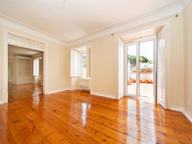 Apartamento alugar em São Vicente de Fora, Lisboa
