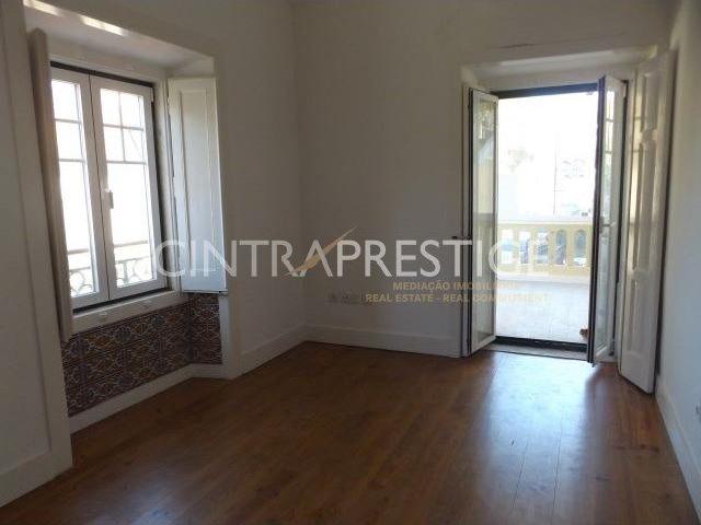 Apartamento alugar em Bairro da Fonte Longa, Sintra