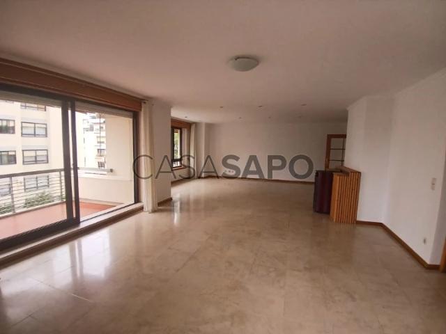 Apartamento alugar em Porto, Aldoar