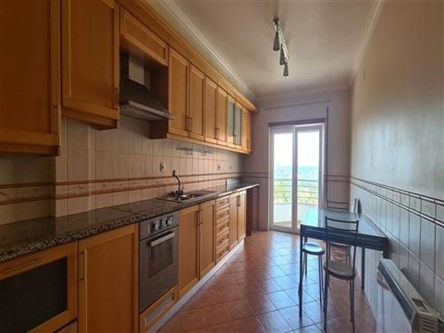 Apartamento alugar em Bairro dos Capuchos, Leiria