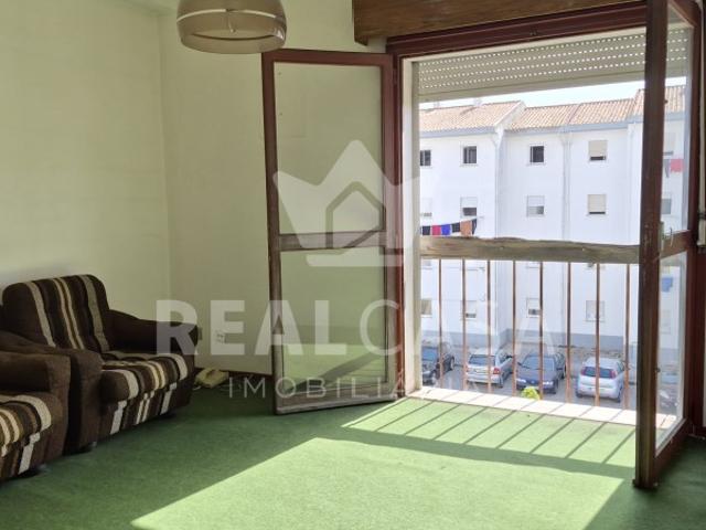 Apartamento venda em Marinha Grande, Leiria