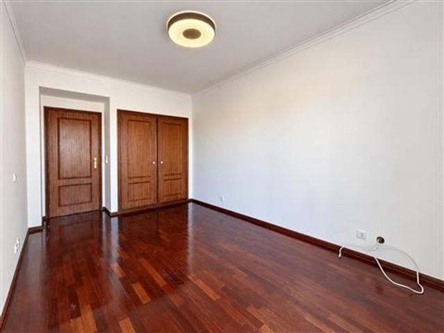 Apartamento alugar em Bairro dos Capuchos, Leiria