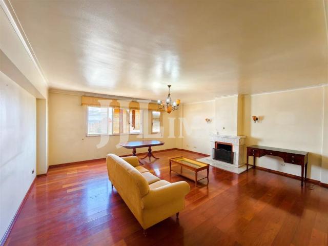Apartamento alugar em Avenidas Novas, Lisboa