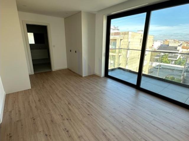 Apartamento venda em Vila Nova De Gaia, Porto
