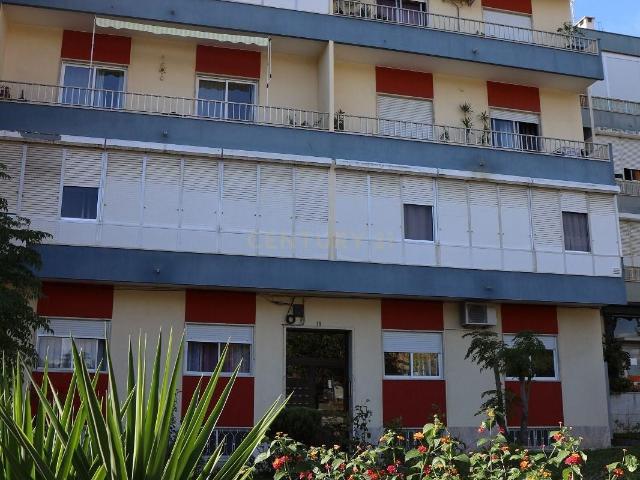 Apartamento alugar em Forte Da Casa, Lisboa