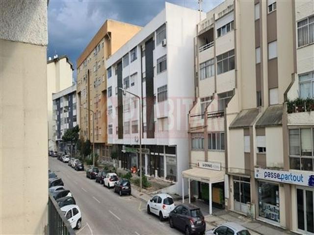 Apartamento alugar em Coimbra (Sé Nova, Santa Cruz, Almedina e São Bartolomeu), Coimbra