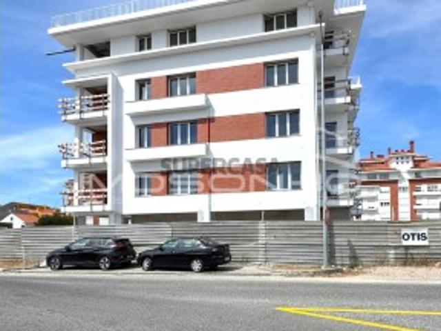 Casa venda em Marinha Grande, Leiria