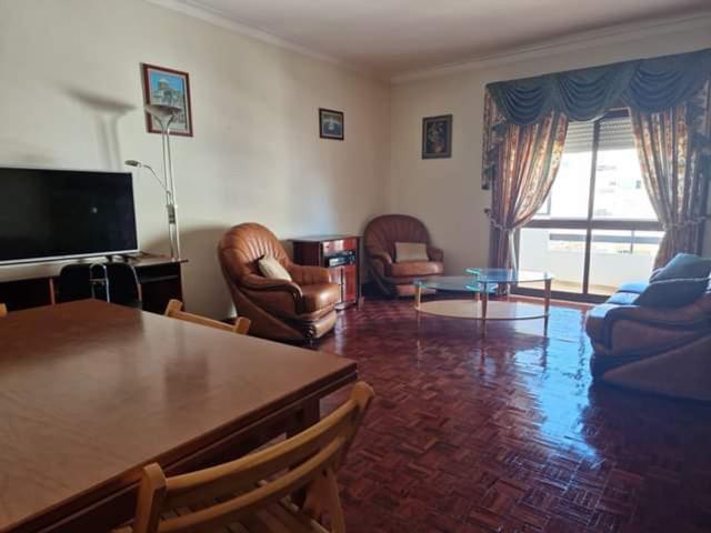 Apartamento alugar em Três Bicos, Portimão