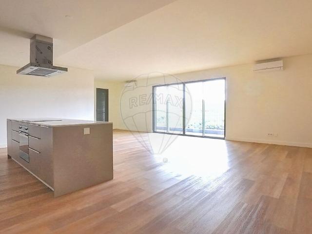 Apartamento venda em Núcleo Urbano Histórico de Algés, Oeiras
