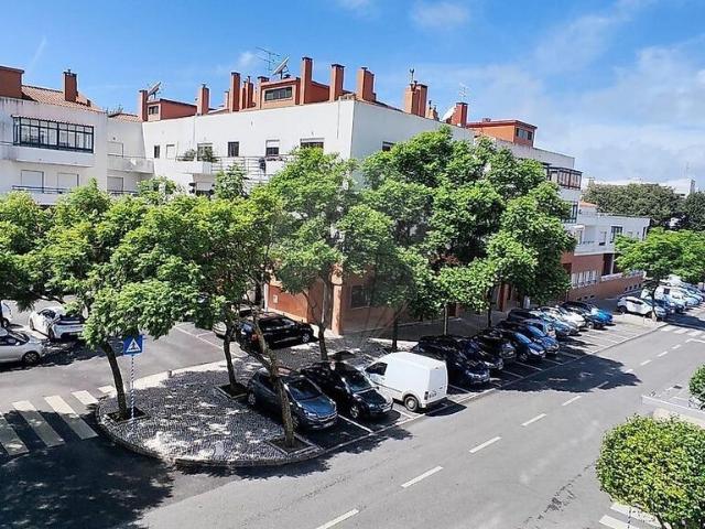 Apartamento venda em Caruncho, Oeiras