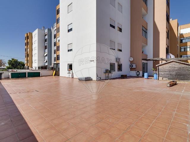 Apartamento venda em Quinta do Corvo, Santo António da Charneca