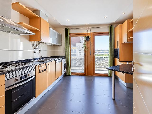 Apartamento venda em Campo do Rio, Loures