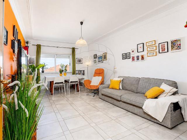 Apartamento venda em Vale Linhoso, Almada