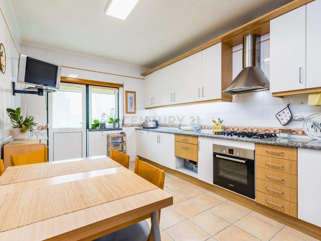 Apartamento venda em Cruz d'Areia, Leiria