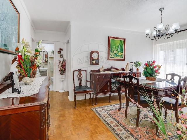 Apartamento venda em Laranjeiras, Almada