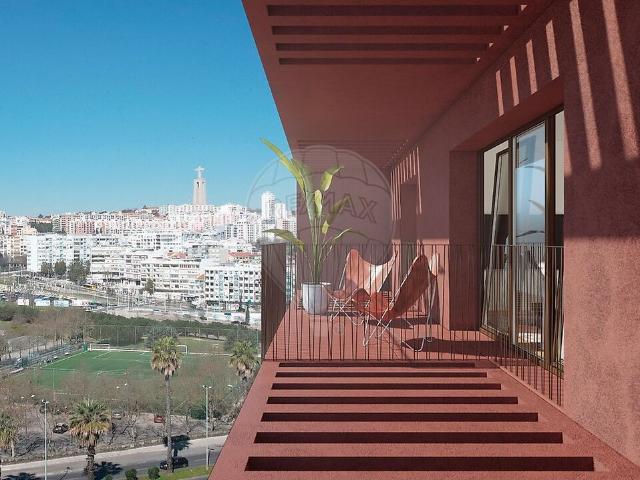 Apartamento venda em Alembrança, Almada
