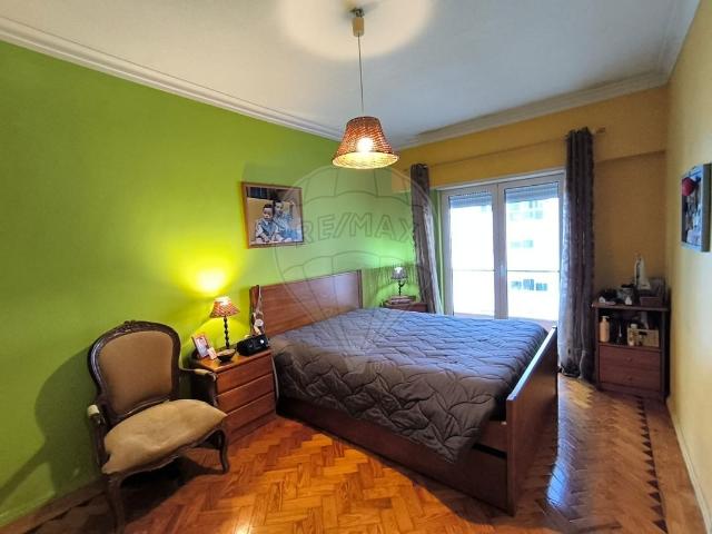 Apartamento venda em Santiago Dos Velhos, Lisboa