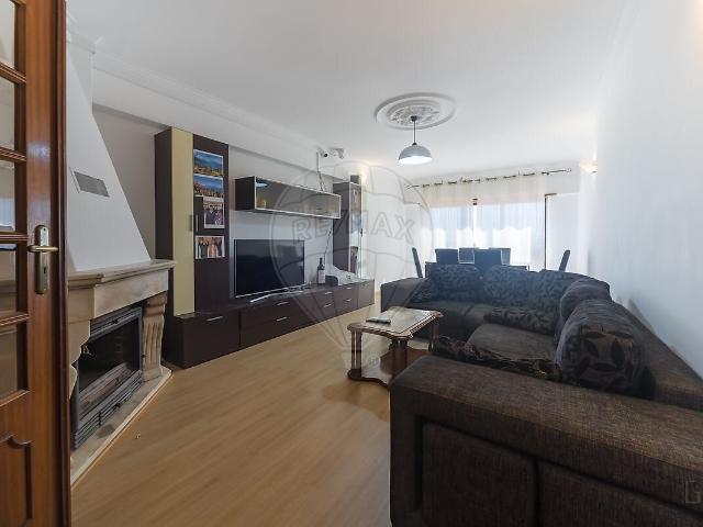 Apartamento venda em Massamá, Massamá e Monte Abraão