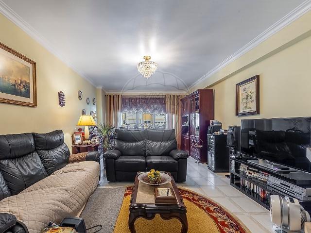 Apartamento venda em Alto de Tercena, Massamá e Monte Abraão