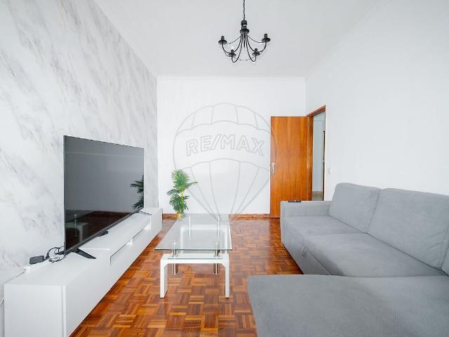 Apartamento venda em Moinho Encarnado, Massamá e Monte Abraão