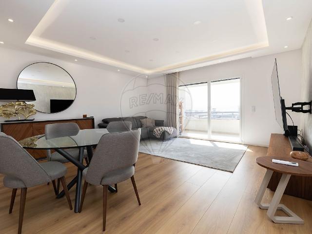 Apartamento venda em Colinas do Cruzeiro, Odivelas
