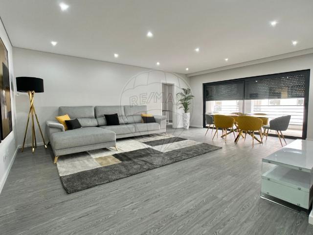 Apartamento venda em Urbanização João Luís da Graça, Olhão
