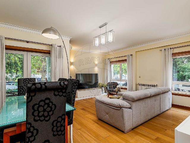 Apartamento venda em Quinta das Laranjeiras, Lisboa