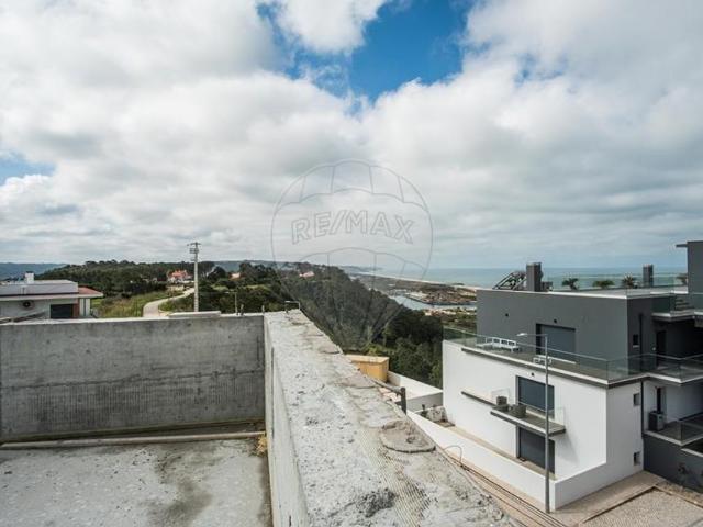 Apartamento venda em Pederneira, Leiria