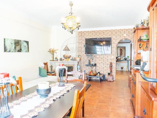 Apartamento venda em Casal da Carregueira, Belas