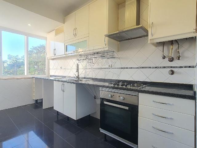 Apartamento venda em Rinchoa, Rio de Mouro
