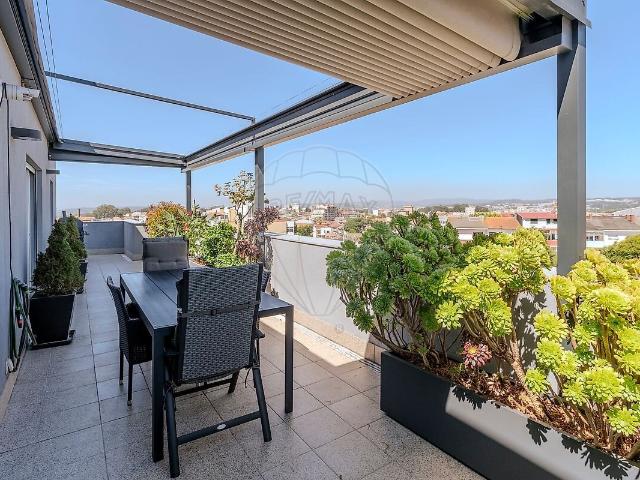 Apartamento venda em Oliveiras, Gondomar