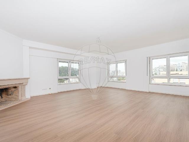 Apartamento venda em São Domingos de Benfica, Lisboa