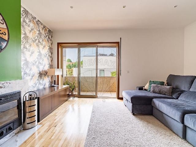 Apartamento venda em Travessas, São João da Madeira