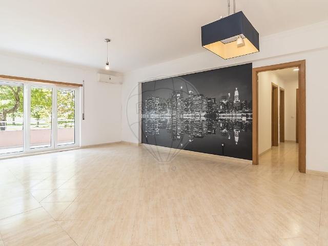 Apartamento venda em Camarinha, Setúbal