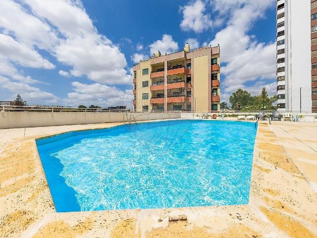 Apartamento venda em Santa Clara, Lisboa