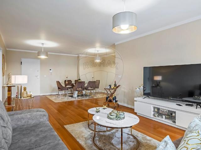 Apartamento venda em Zona Velha, Funchal