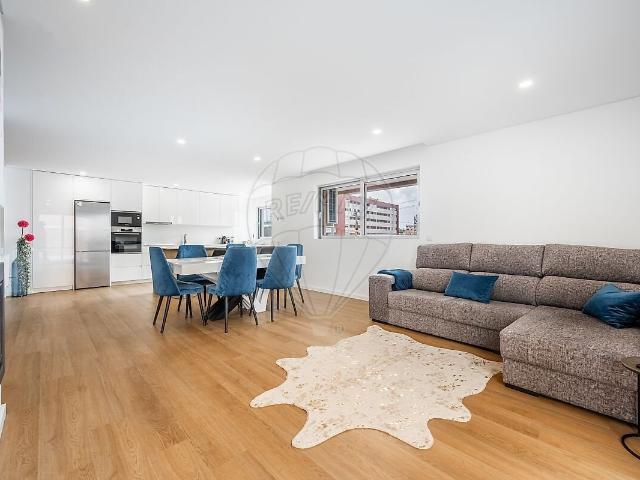 Apartamento venda em Vila Verde e Barbudo, Vila Verde