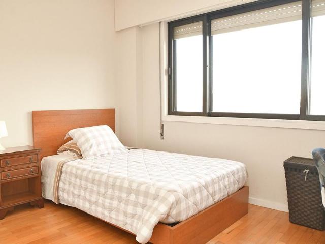 Apartamento alugar em Conjunto Urbano da Ribeira, Porto
