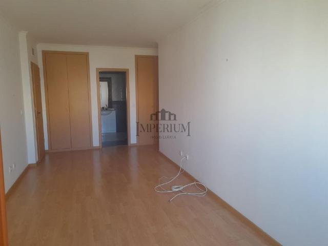 Apartamento alugar em Alenquer (Santo Estêvão e Triana), Alenquer