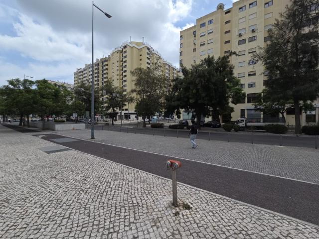 Apartamento alugar em Santiago Dos Velhos, Lisboa