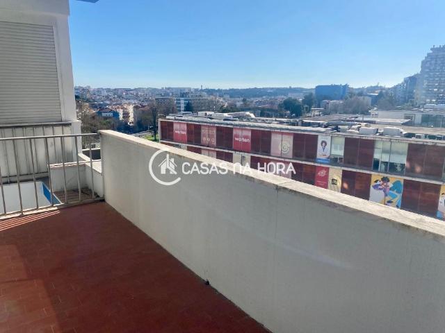 Apartamento alugar em Torcatas, Almada