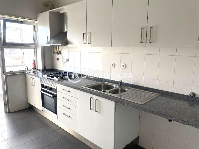 Apartamento alugar em Torcatas, Almada