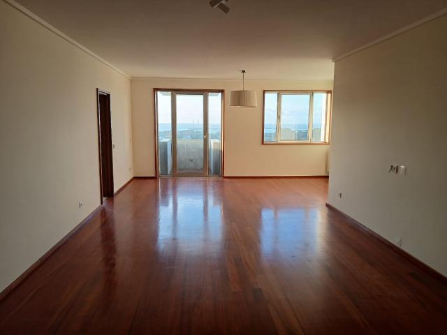 Apartamento alugar em Porto, Aldoar
