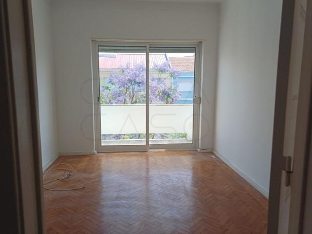 Apartamento alugar em Grelhal, Setúbal