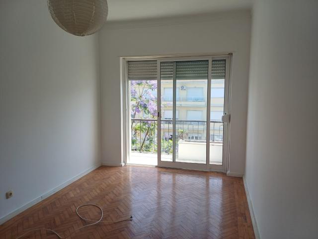 Apartamento alugar em Grelhal, Setúbal